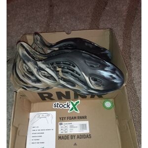 Adidas YZY Foam RNNR Shoes